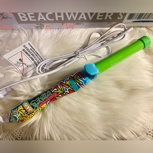 Beachwaver B1 graffiti rotating curling iron